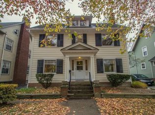 2812 Corydon Rd, Cleveland Heights, OH 44118