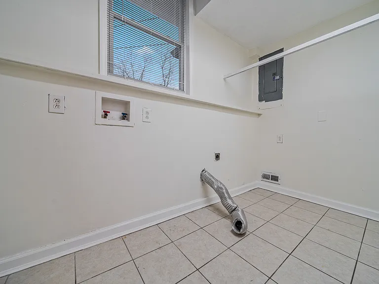 1605 Dr D B Todd Jr Blvd — Photo 19