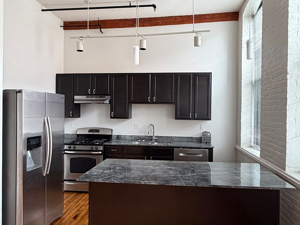 1st image of 501 Roosevelt Ave Unit 206