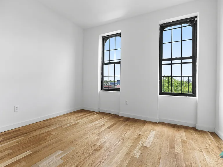 441 Wilson Ave #4D1 — Photo 12