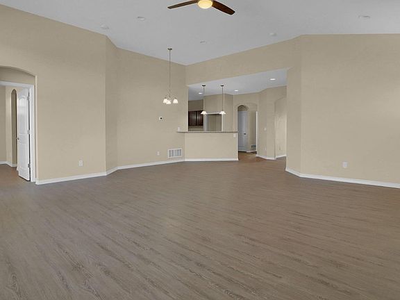 3rd image of 6594 Gelbvieh Rd