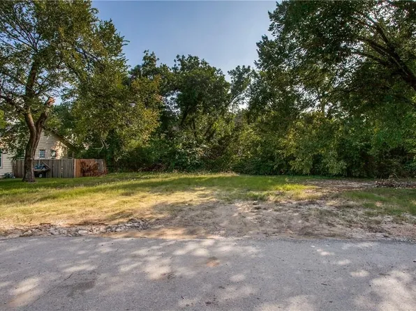 6910 Mohawk Dr, Dallas, TX 75235