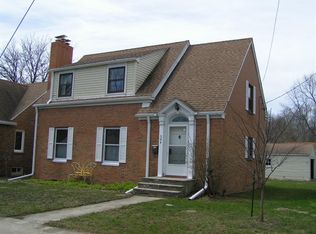 304 S Vermont Ave, Mason City, IA 50401