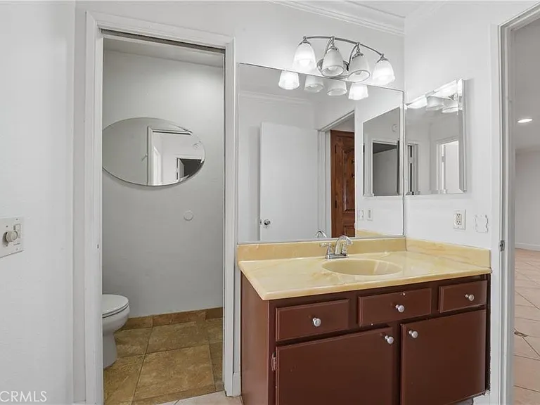 937 N Greenpark Ave — Photo 26