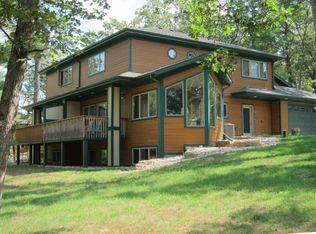 1133 S Gillette Dr, Wisconsin Dells, WI 53965