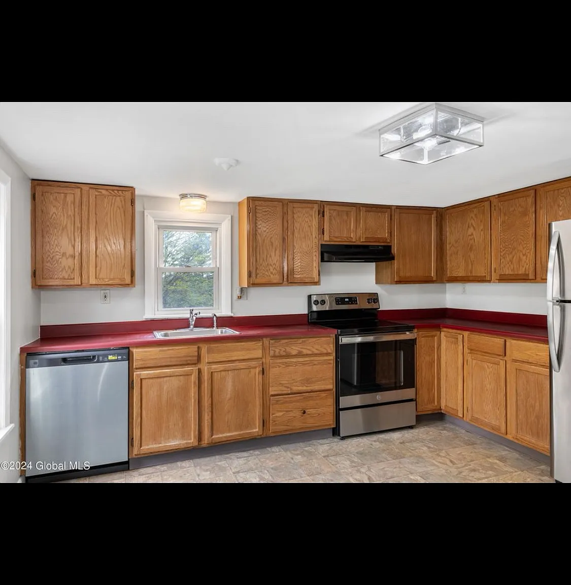 146 Forts Ferry Rd — Photo 3