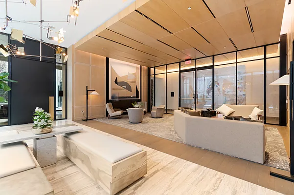 Rented by HomeDax Real Estate | media 32