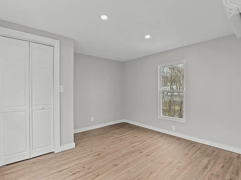8 Teatown Ct — Photo 13