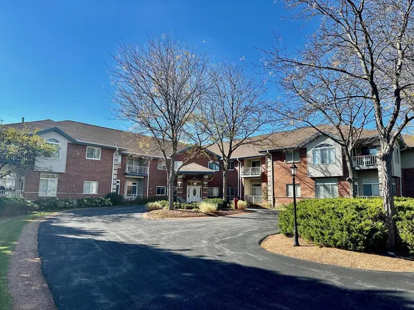 18125 West Wisconsin AVENUE #208, Brookfield, WI 53045