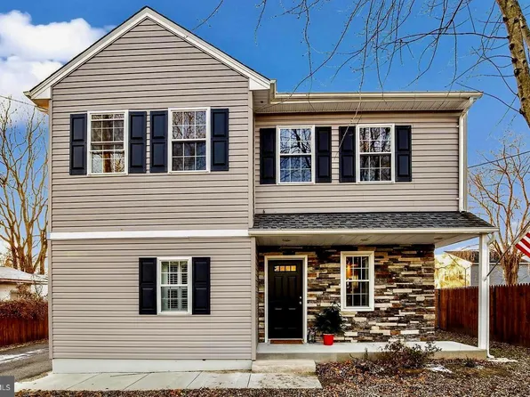 7768 Outing Ave, Pasadena, MD 21122