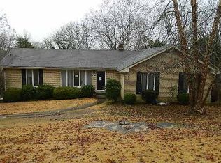 1451 Calgy Dr, Gallatin, TN 37066