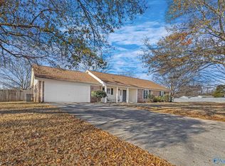 118 Wickstone Rd, Meridianville, AL 35759