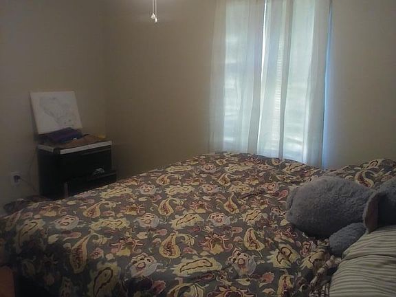 5th image of 1403 River St