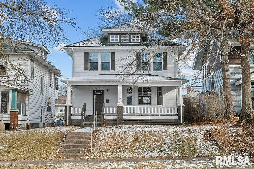 2515 Iowa St photo 1