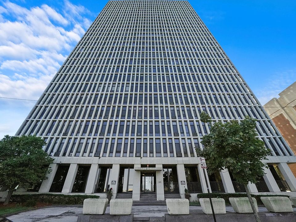 1st image of 6700 S South Shore Dr APT 19A