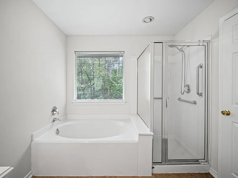 35 Ledgestone Pl — Photo 15