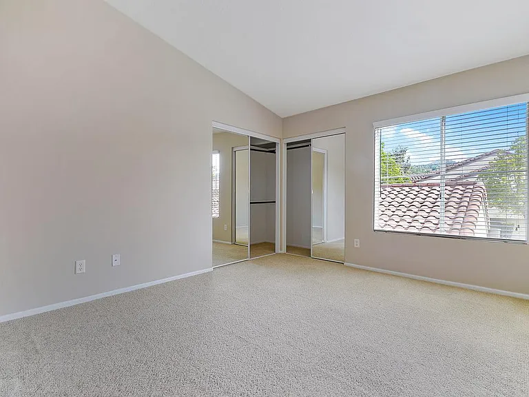 Sycamore Canyon Apartments — Photo 39
