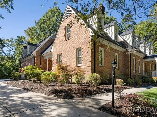 25 Blenheim Ct NE, Concord, NC 28025