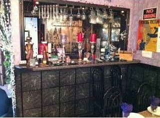 4th image of 42 Avenue O