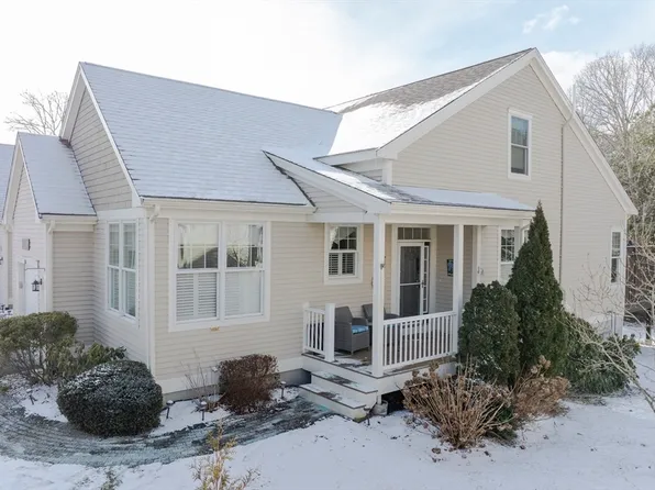 110 Grey Hawk Dr Unit 110, Mashpee, MA 02649