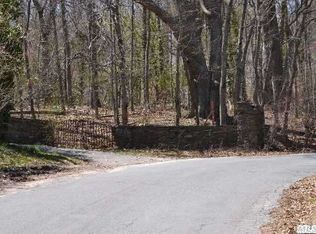 20 Harbor Road, St James, NY 11780