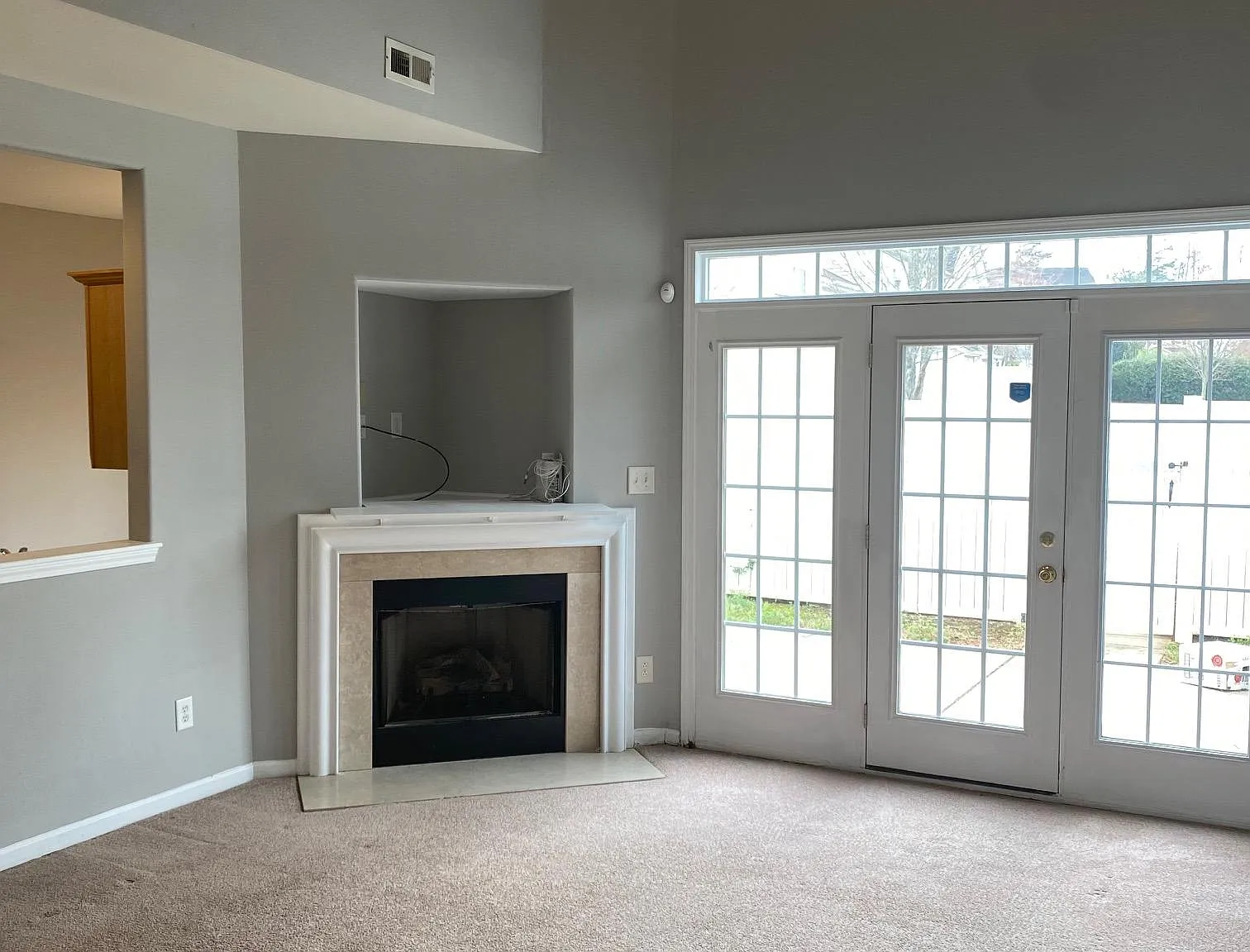 3 bed, 1557 sqft, $2,050 — Photo 4