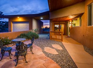 536 Black Bear Rd NE, Albuquerque, NM 87122