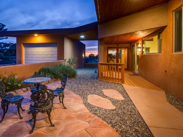 536 Black Bear Rd NE, Albuquerque, NM 87122