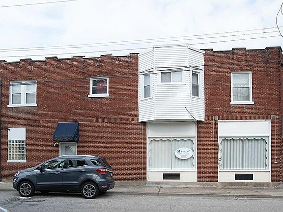 3rd image of 2435 Williams Ave