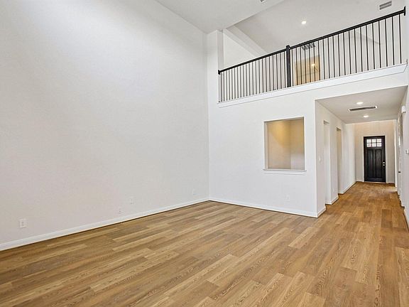 5th image of 17833 Stone Terrace Ln