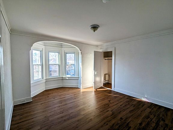 5th image of 11 Pine St Floor 2