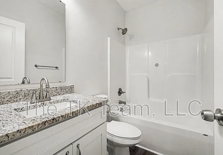 324 N Milford Rd — Photo 9