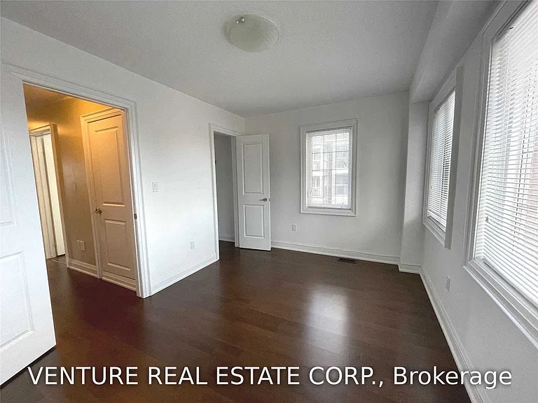 31 Ted Reeve Dr — Photo 14