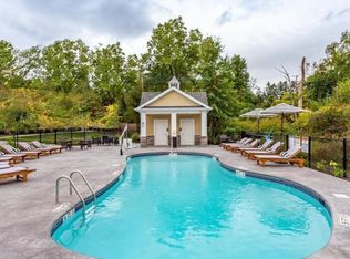 5 Cherry Brook Rd #323, Canton, CT 06019