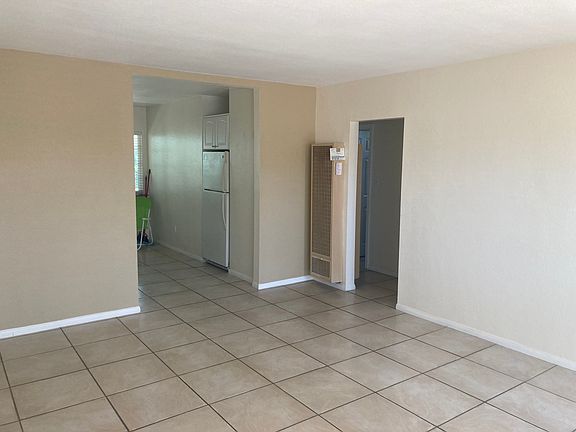 4th image of 4521 Dakota Dr