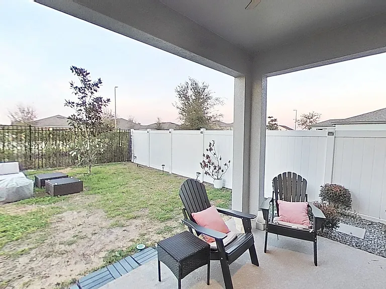 2138 Derwent Dr — Photo 8