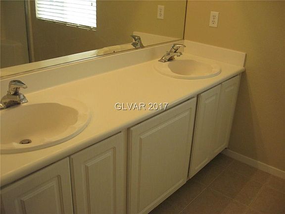 2nd image of 952 Plantain Lily Ave