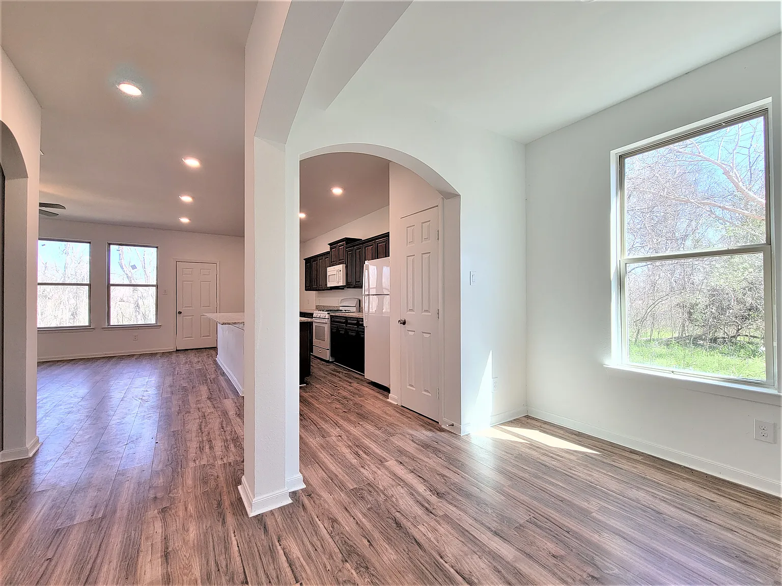151 Island Blvd — Photo 3