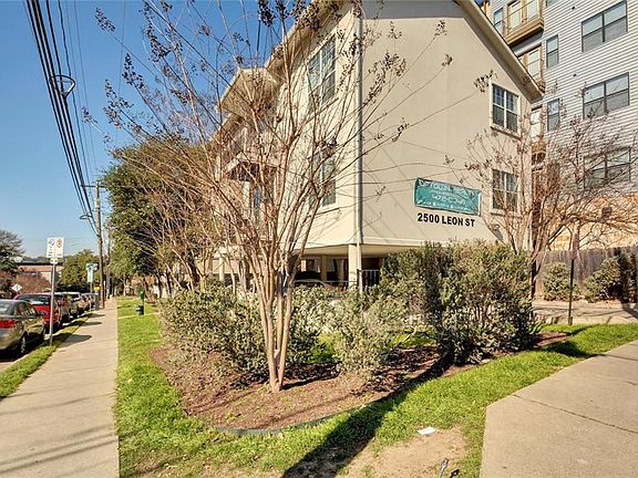 2nd image of 1100 W 25th St #204