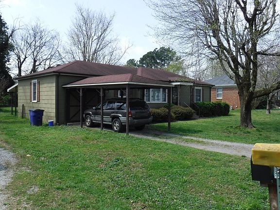 3rd image of 112 Charlotte Dr
