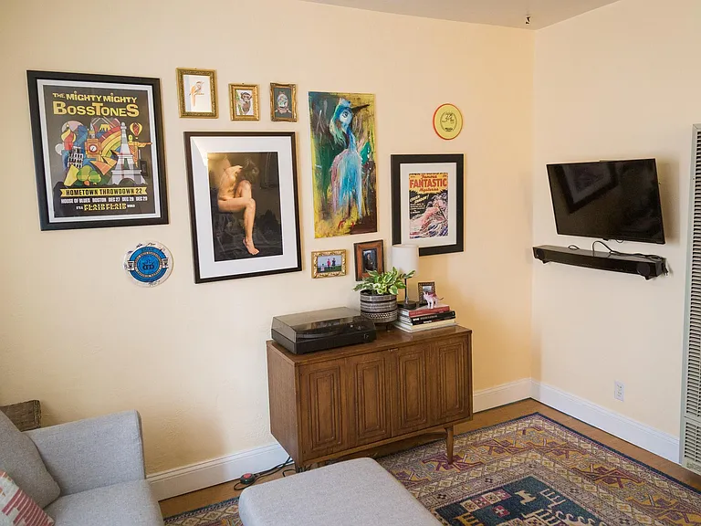 3615 Grand Ave NE — Photo 5