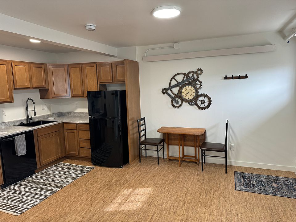 1st image of 1175 Grand Ave #2