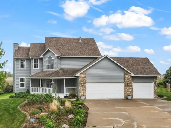 27055 Saddlerock Pl, Harrisburg, SD 57032