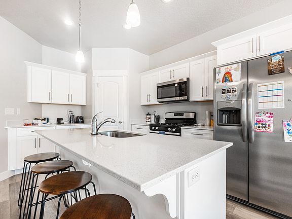 4th image of 16104 S Bodmin Way #1