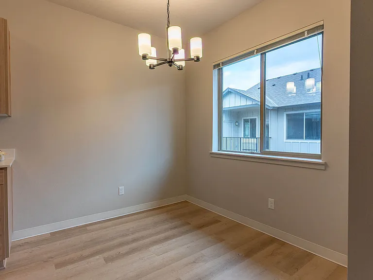 Woodburn Place Apartment Homes — Photo 23