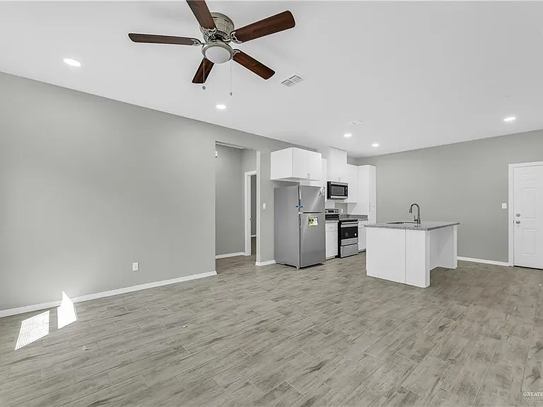 1500 W Heritage Dr #2 — Photo 9