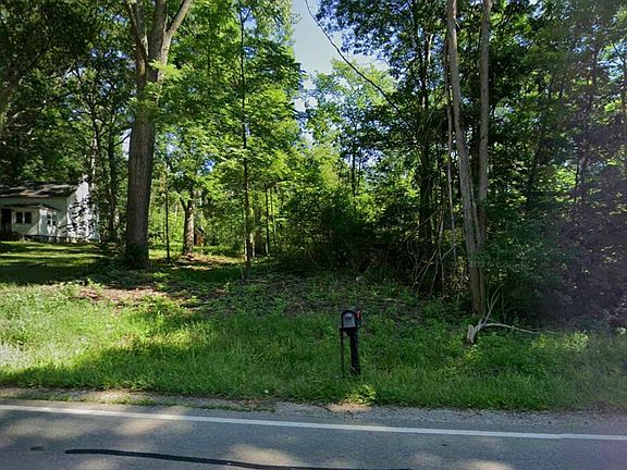 3rd image of 1030 E Berry Rd