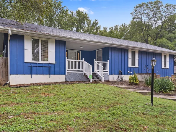 2207 Cardinal Street, Springfield, MO 65804