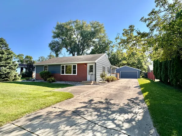 1205 16th St SW, Willmar, MN 56201