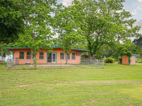 357 County Road 296, Sargent, TX 77414